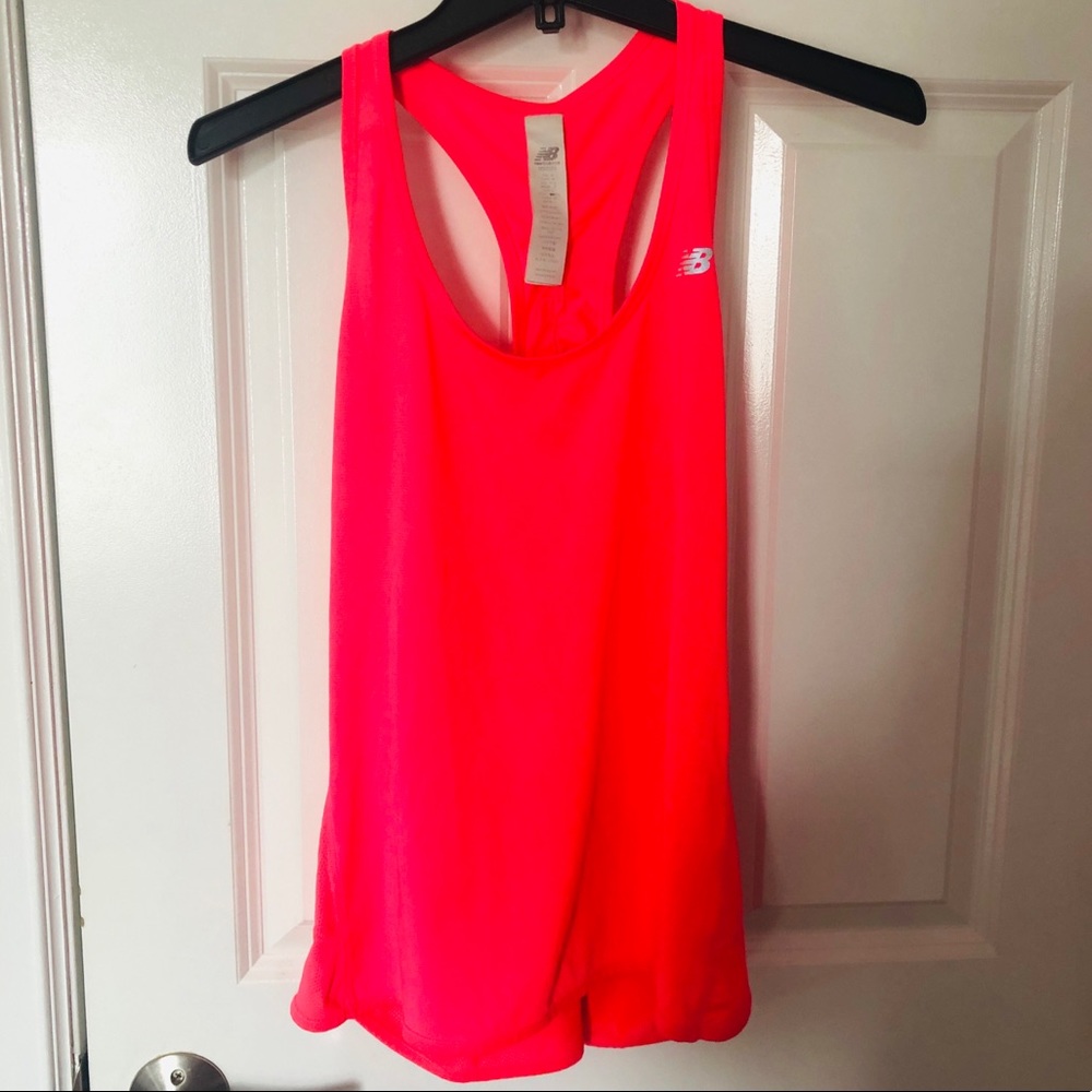 New Balance Tank Top - Picture 2 of 5